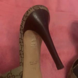 Gucci Authentic women’s heels 37.5 fits a 6.5-7